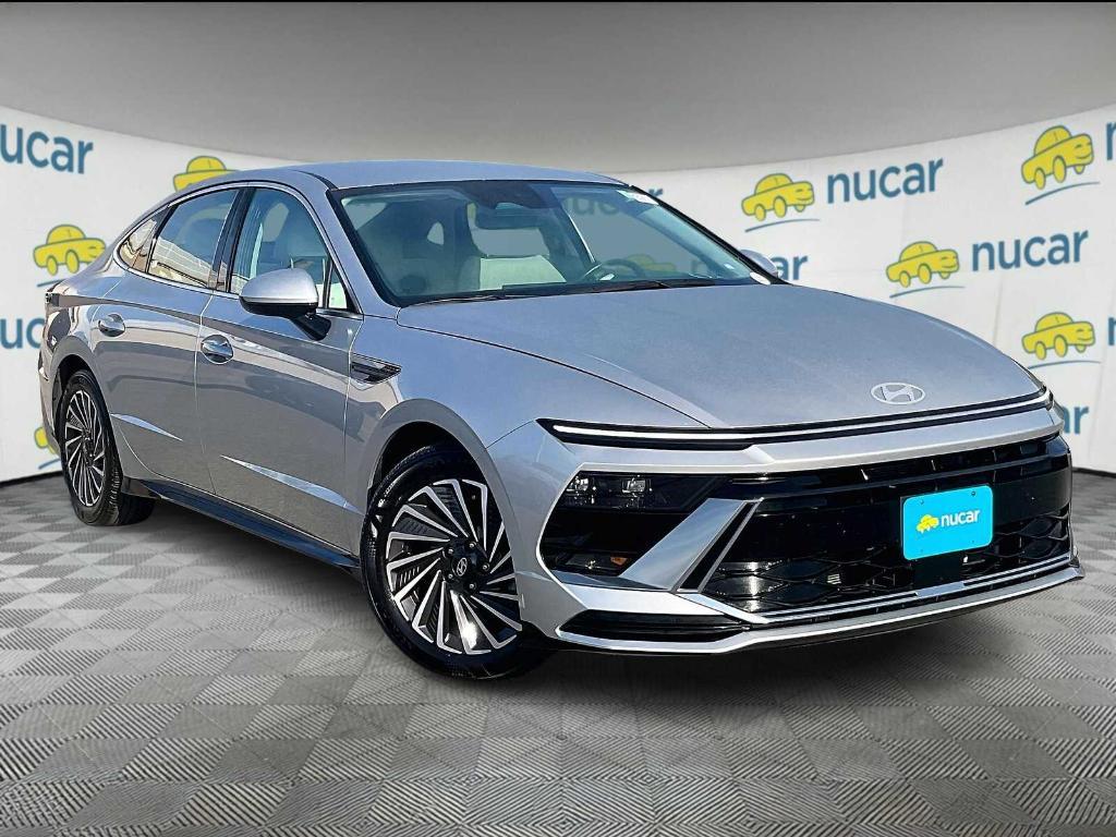 used 2024 Hyundai Sonata Hybrid car, priced at $23,900
