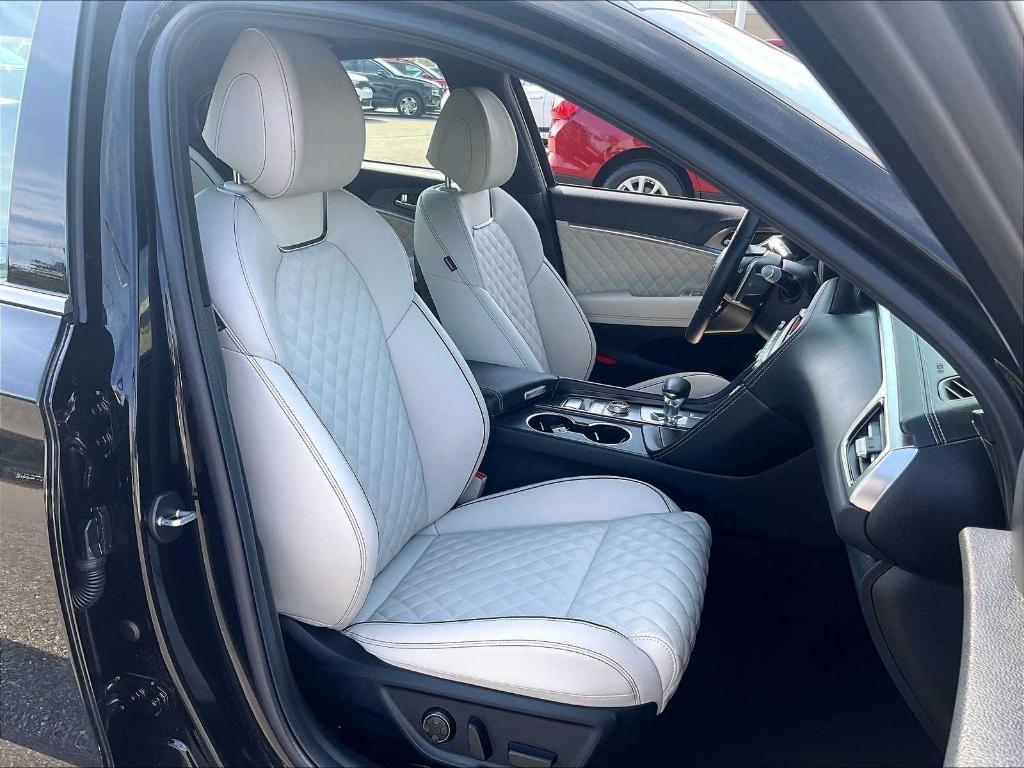 used 2025 Genesis G70 car, priced at $46,400