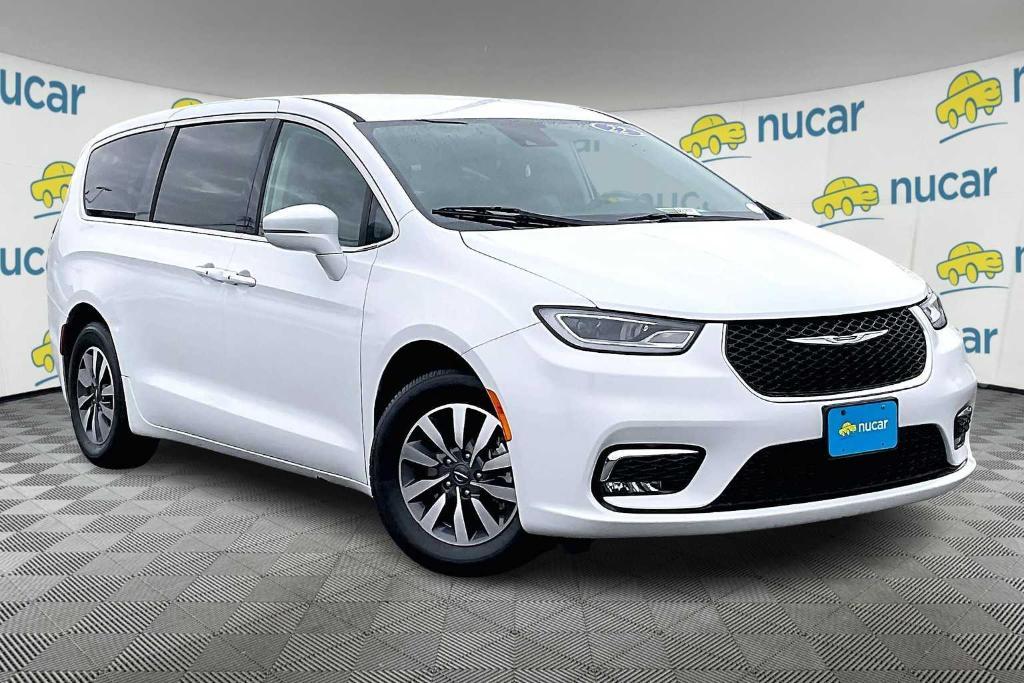 used 2022 Chrysler Pacifica Hybrid car, priced at $19,450