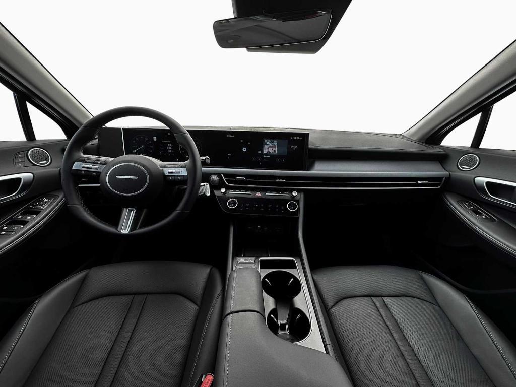 new 2025 Hyundai Sonata Hybrid car, priced at $36,435