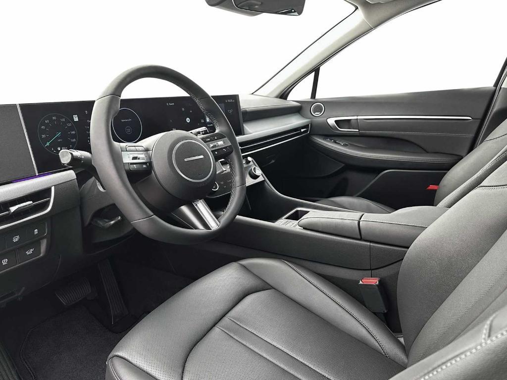 new 2025 Hyundai Sonata Hybrid car, priced at $36,435