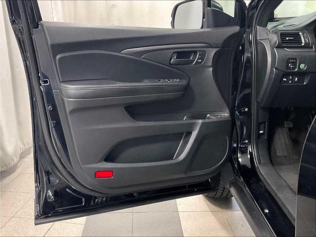 used 2023 Honda Passport car, priced at $32,300
