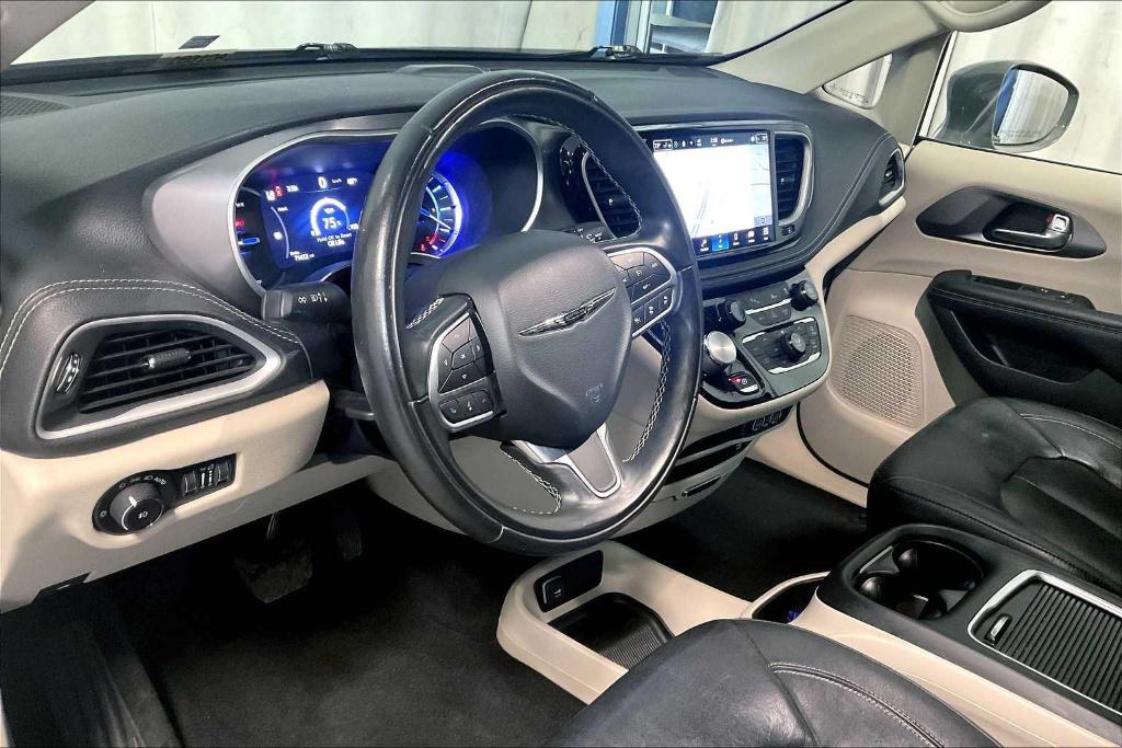 used 2022 Chrysler Pacifica Hybrid car, priced at $20,450