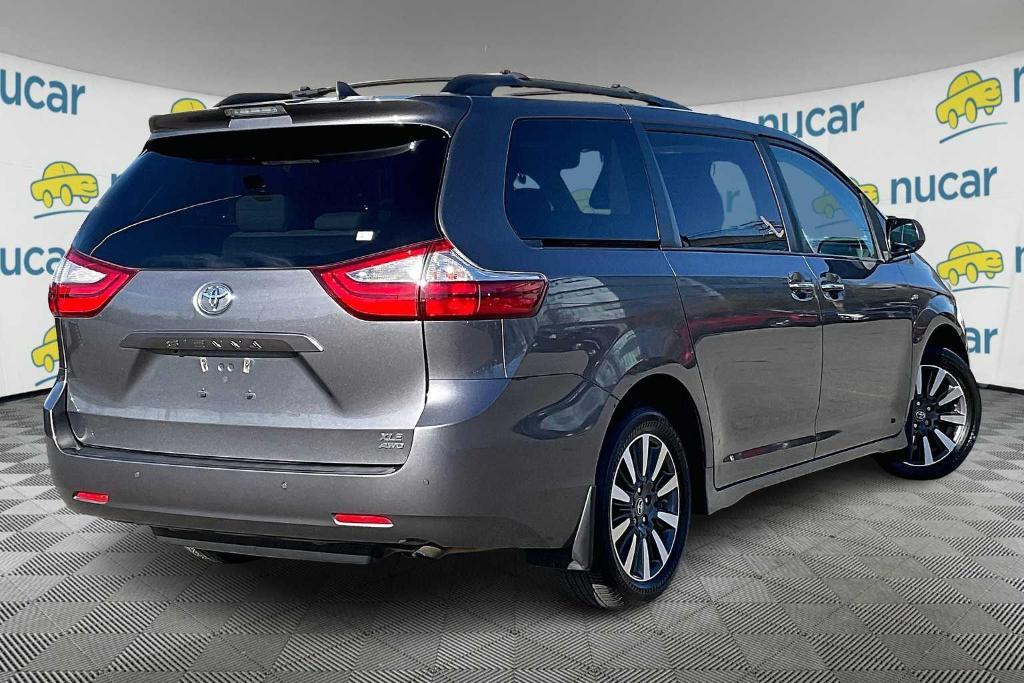 used 2018 Toyota Sienna car, priced at $32,900