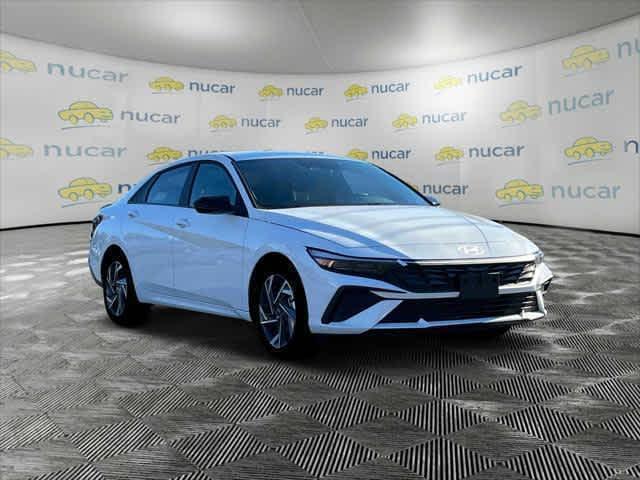 new 2025 Hyundai Elantra car, priced at $23,108