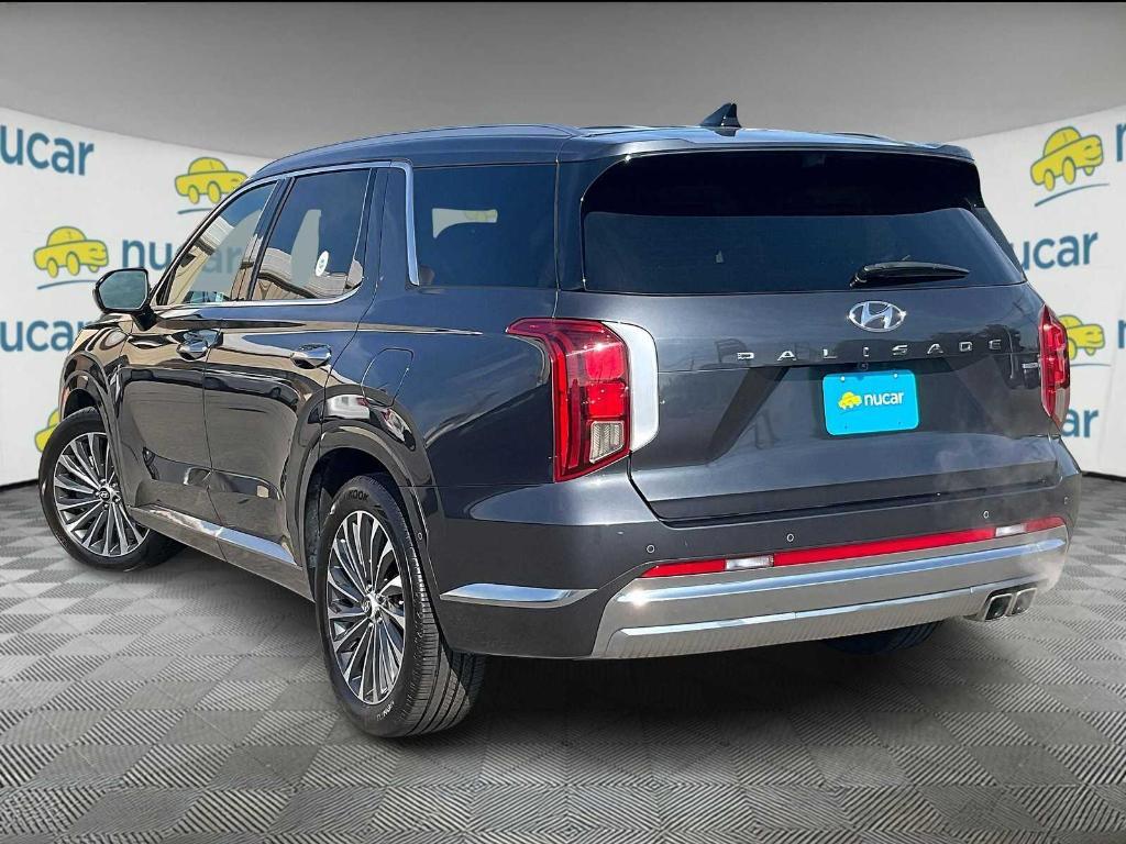 used 2024 Hyundai Palisade car, priced at $38,900