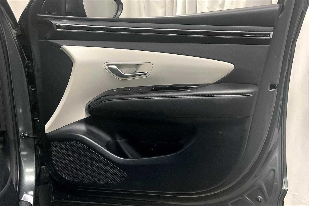 used 2022 Hyundai TUCSON Hybrid car, priced at $25,900