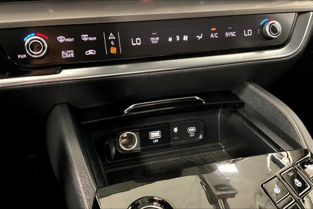 used 2023 Kia Sportage Hybrid car, priced at $29,500