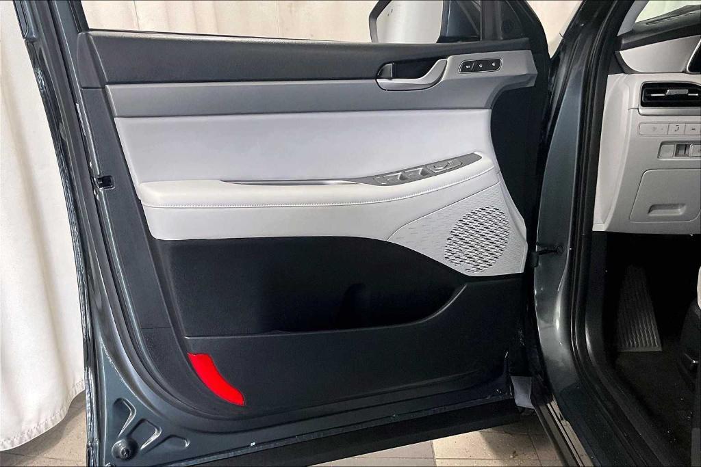 used 2022 Hyundai Palisade car, priced at $33,000