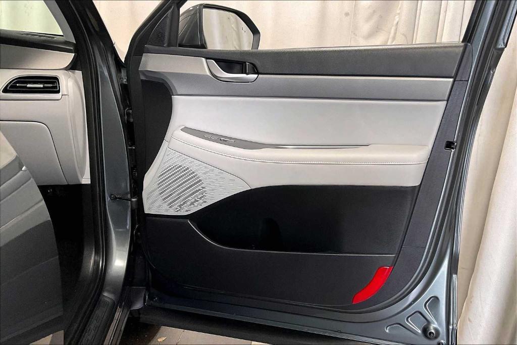 used 2022 Hyundai Palisade car, priced at $33,000