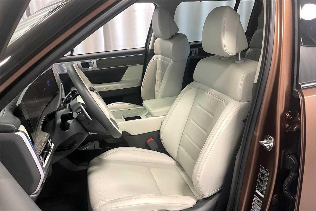 used 2024 Hyundai Santa Fe car, priced at $40,400