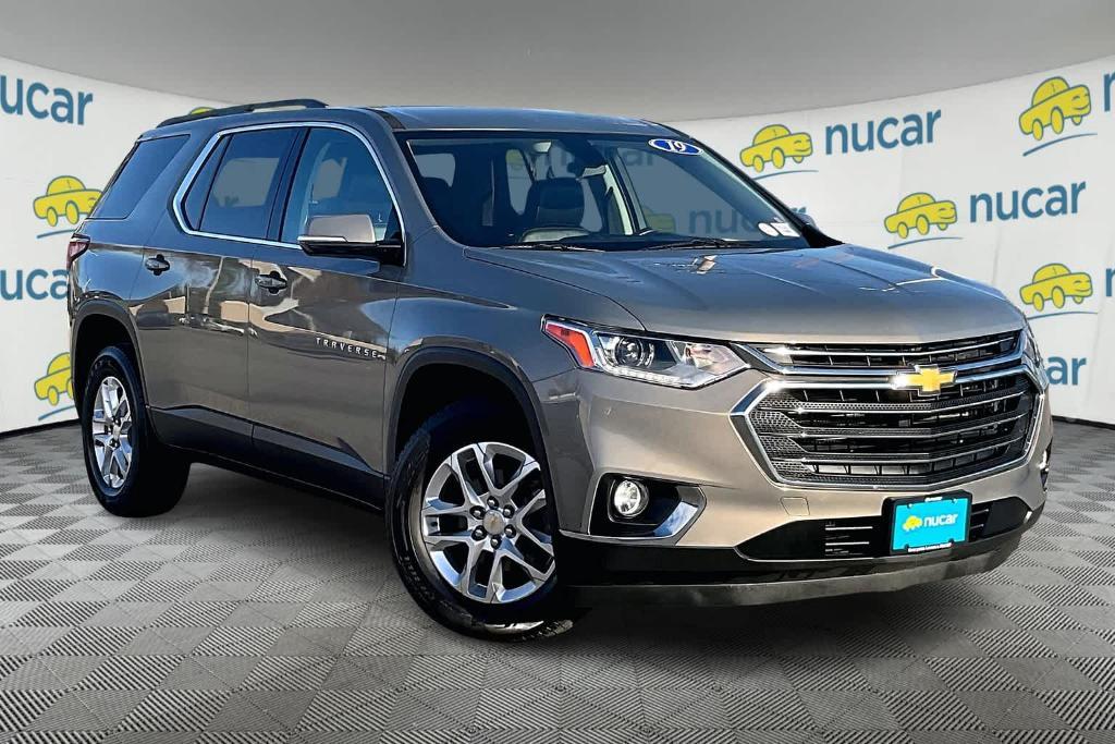 used 2019 Chevrolet Traverse car, priced at $21,900