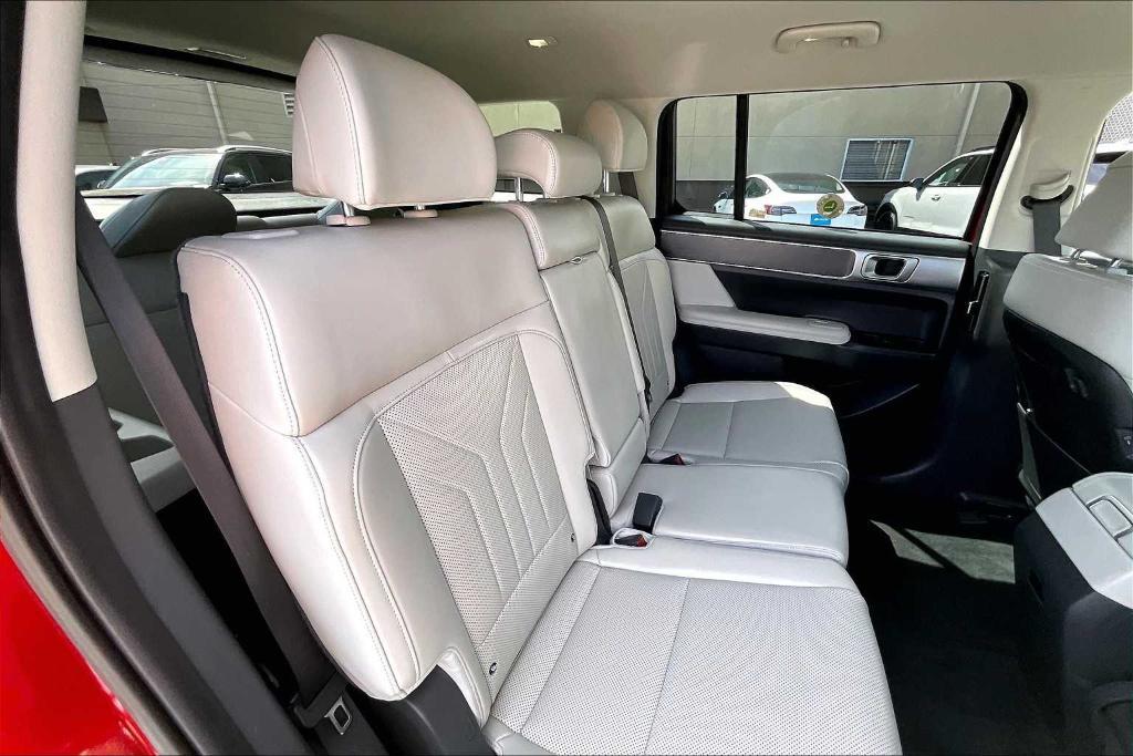 used 2024 Hyundai SANTA FE HEV car, priced at $30,900