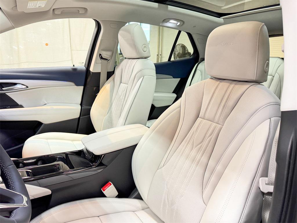 new 2025 Buick Envision car, priced at $45,401