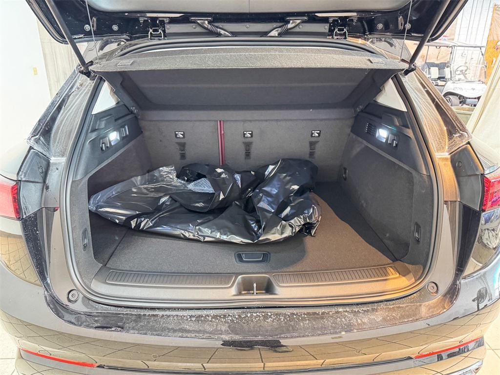 new 2025 Buick Envision car, priced at $38,846
