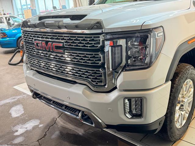 used 2022 GMC Sierra 2500 car, priced at $61,747