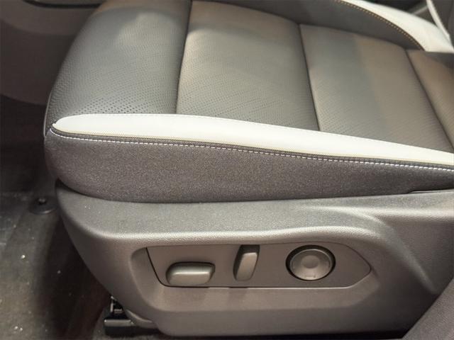 new 2025 Buick Envision car, priced at $41,548