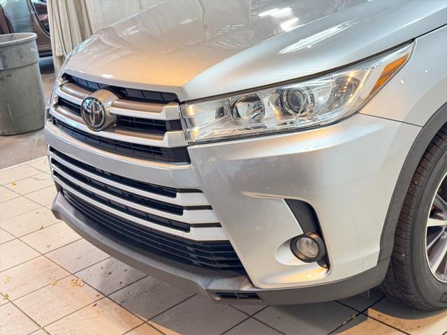 used 2017 Toyota Highlander car, priced at $23,934