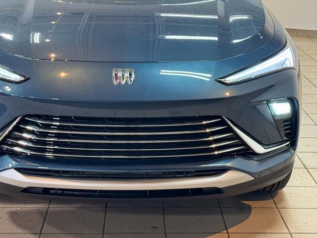new 2025 Buick Envista car, priced at $26,719