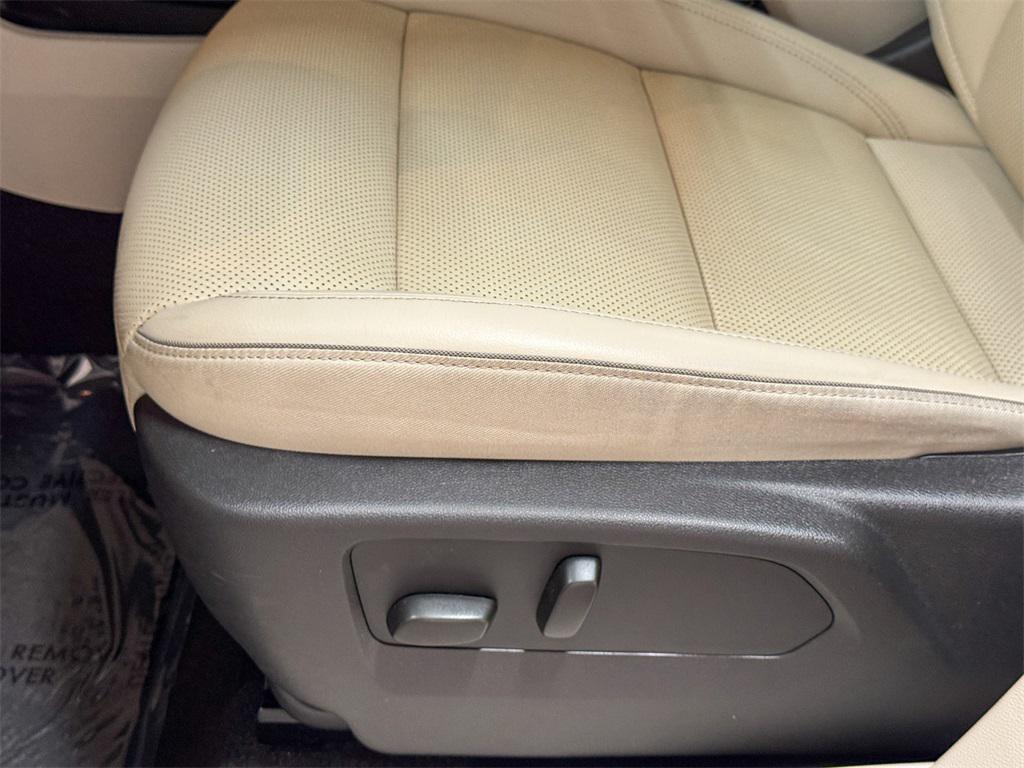 used 2023 Buick Envision car, priced at $24,999