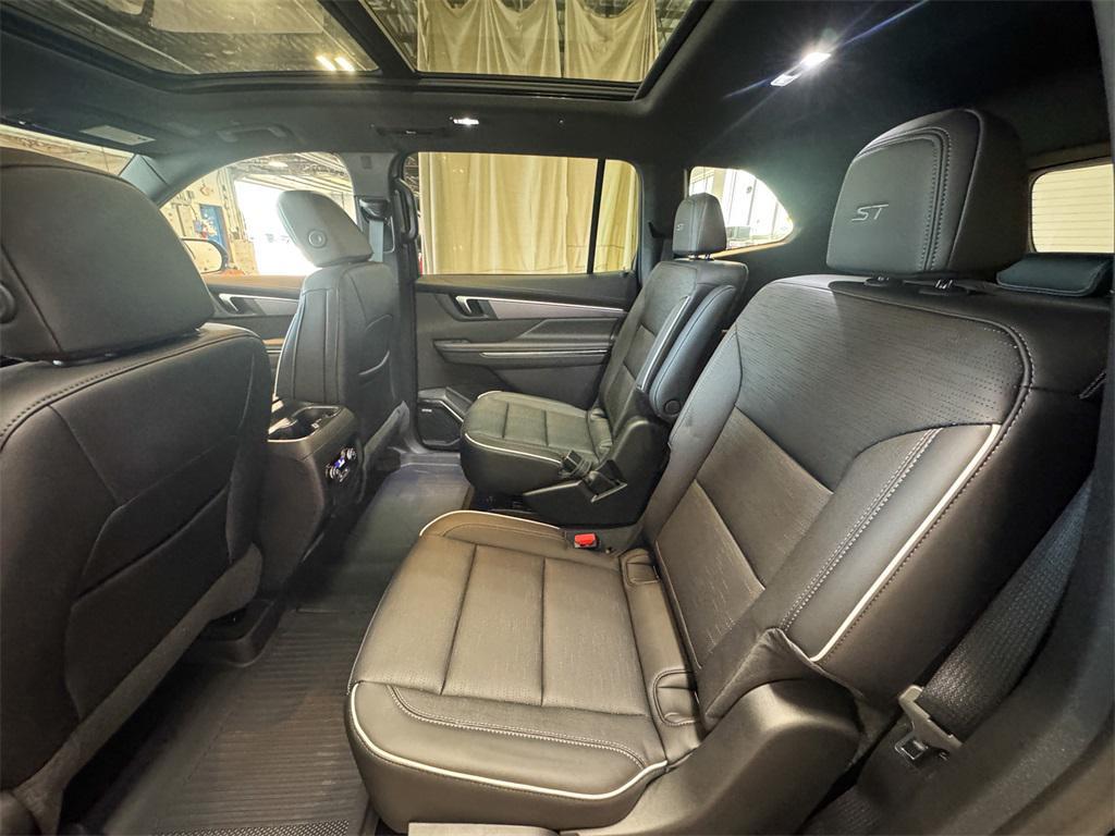 new 2026 Buick Enclave car, priced at $57,041