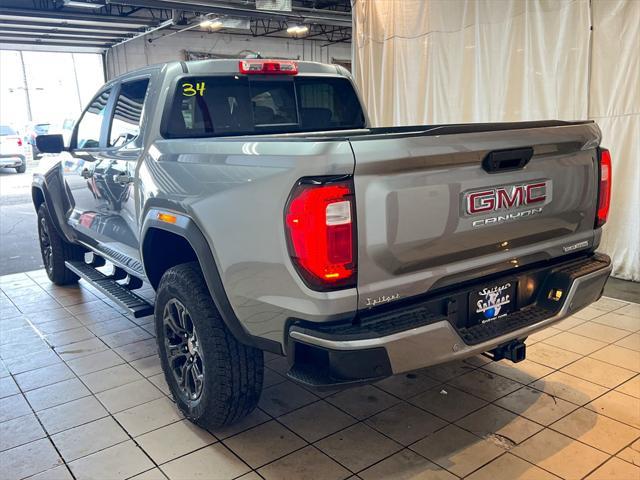 new 2024 GMC Canyon car, priced at $39,990