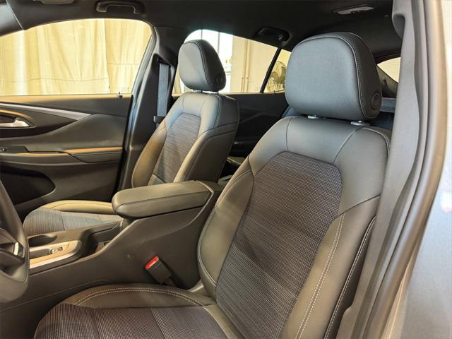 new 2025 Buick Envista car, priced at $24,026