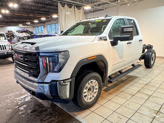 new 2025 GMC Sierra 2500 car, priced at $51,908