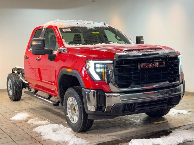 new 2025 GMC Sierra 2500 car, priced at $52,403