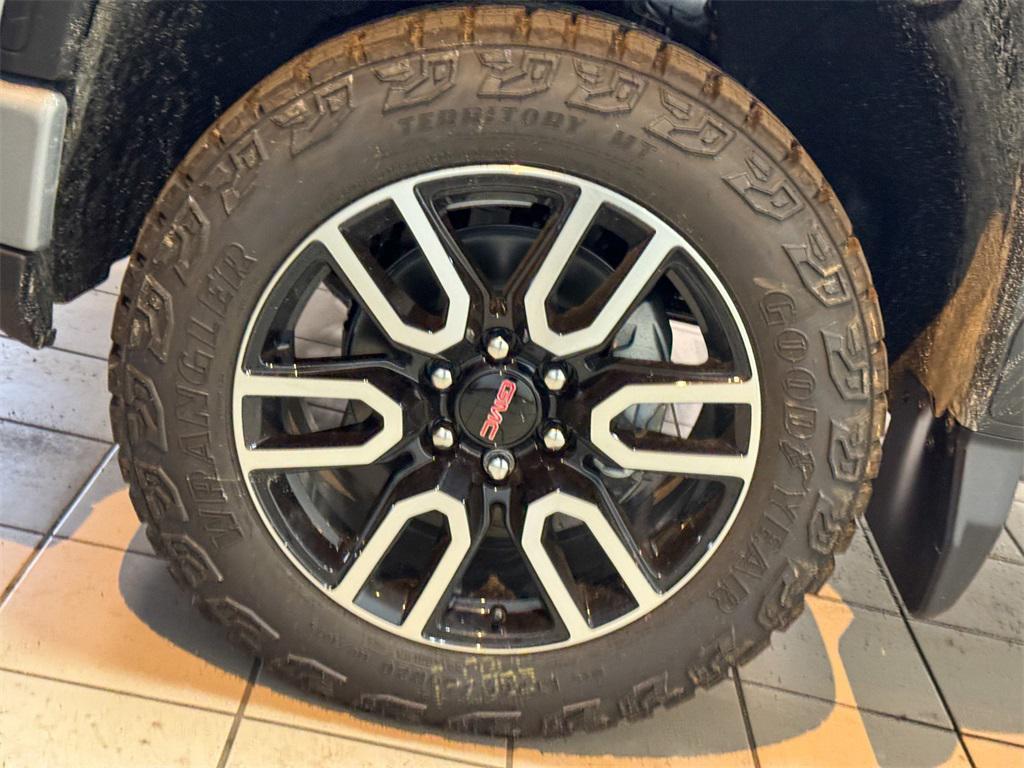 new 2025 GMC Sierra 1500 car, priced at $73,690