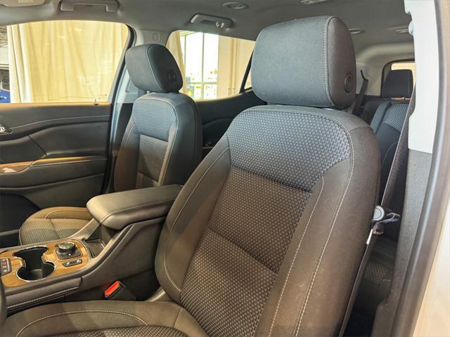 used 2022 GMC Acadia car, priced at $27,391