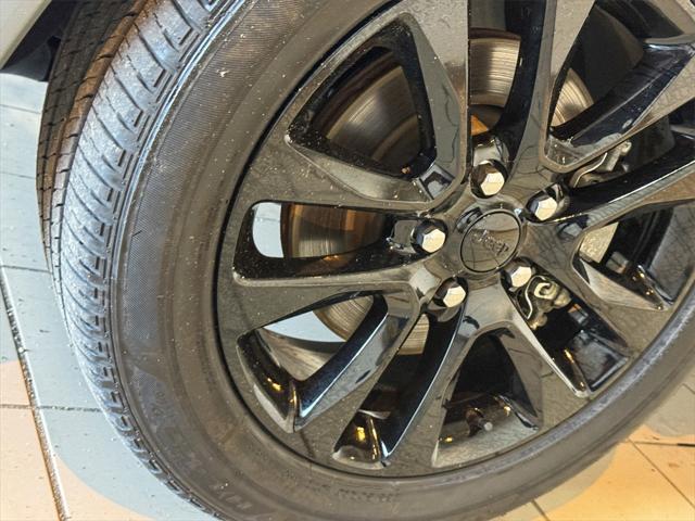 used 2022 Jeep Grand Cherokee car, priced at $29,904