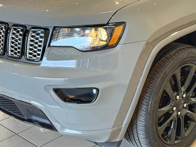 used 2022 Jeep Grand Cherokee car, priced at $29,904