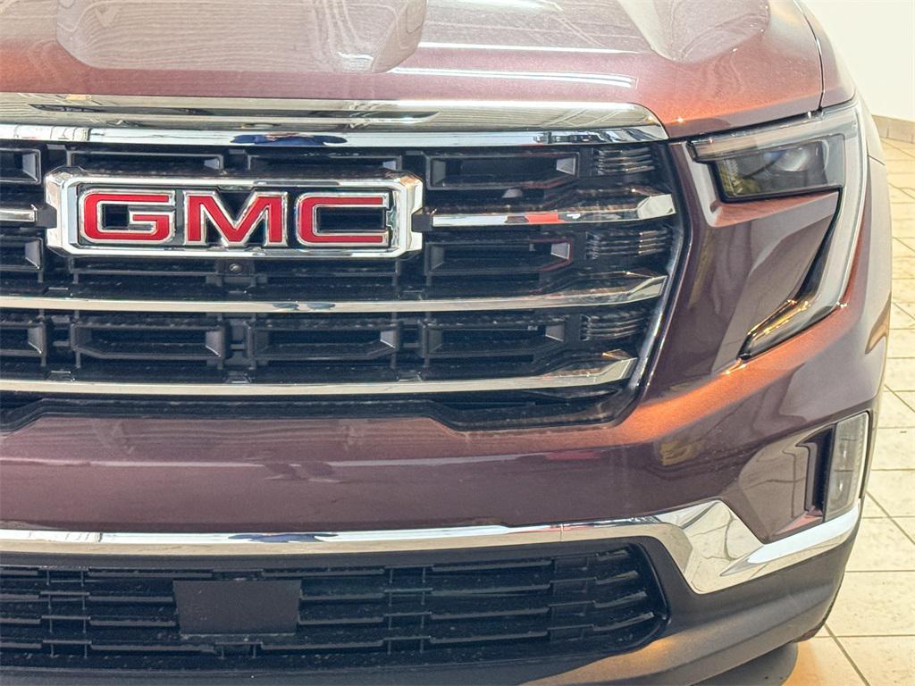 new 2025 GMC Acadia car, priced at $50,565