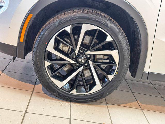 used 2024 Mitsubishi Outlander car, priced at $23,500