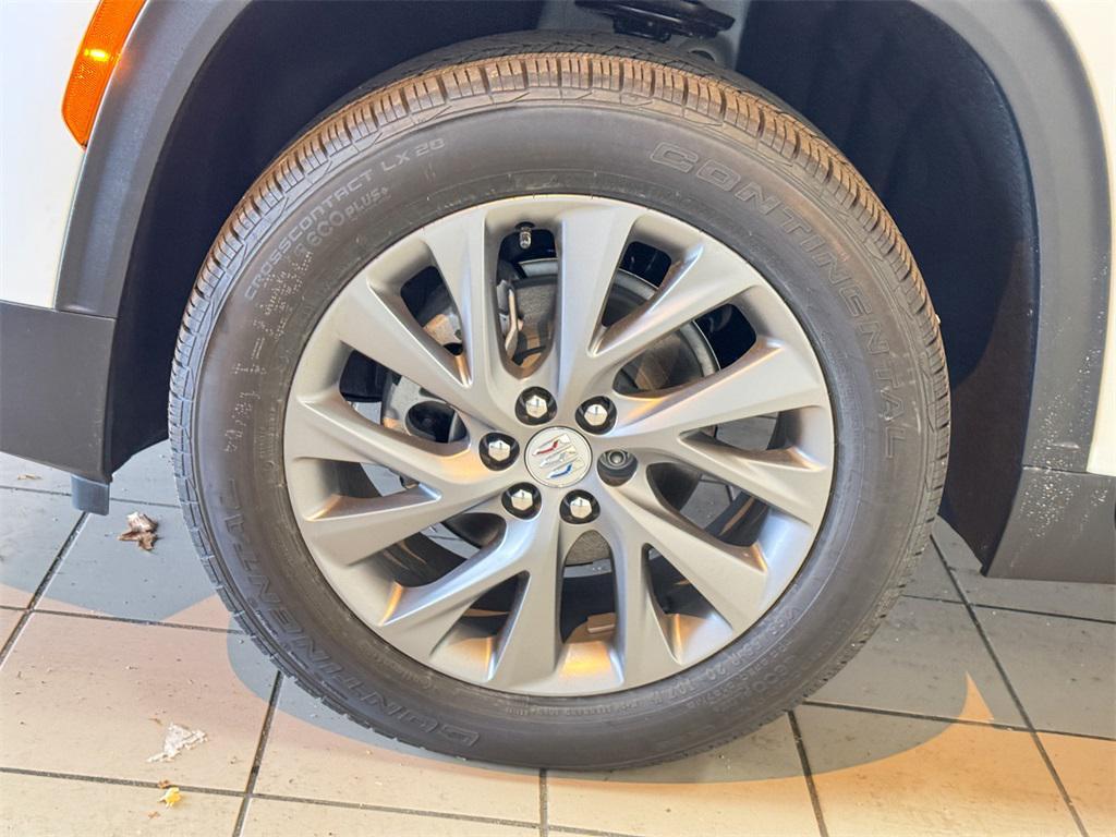 new 2025 Buick Enclave car, priced at $44,192