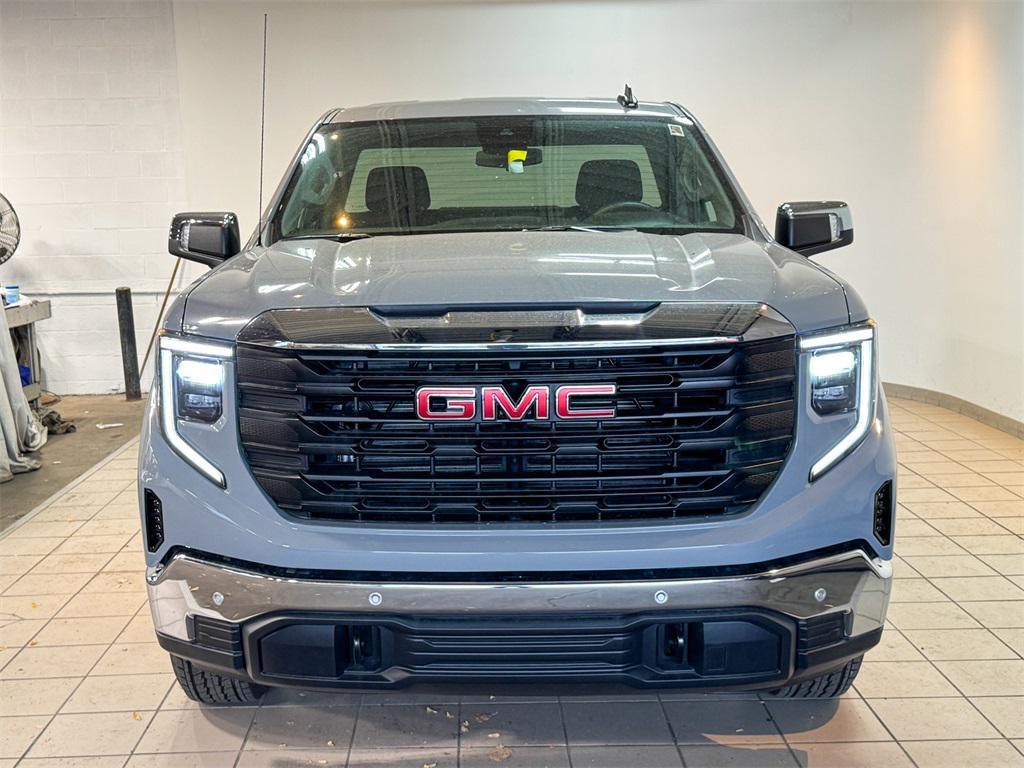 new 2024 GMC Sierra 1500 car, priced at $43,770