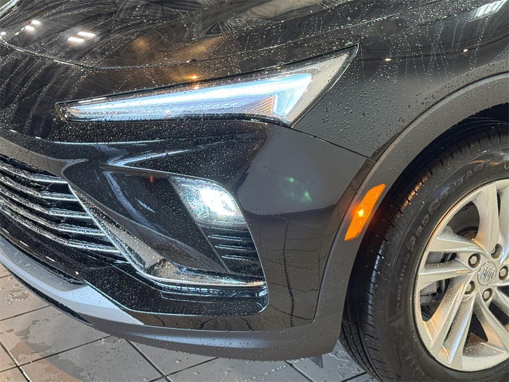 new 2025 Buick Envista car, priced at $26,154