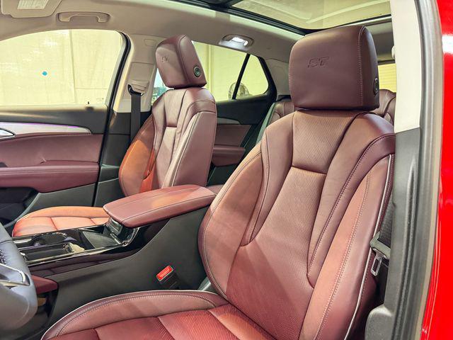 new 2025 Buick Envision car, priced at $41,586