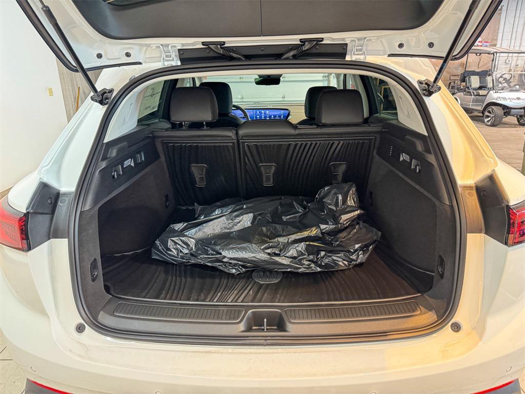 new 2025 Buick Envision car, priced at $37,843