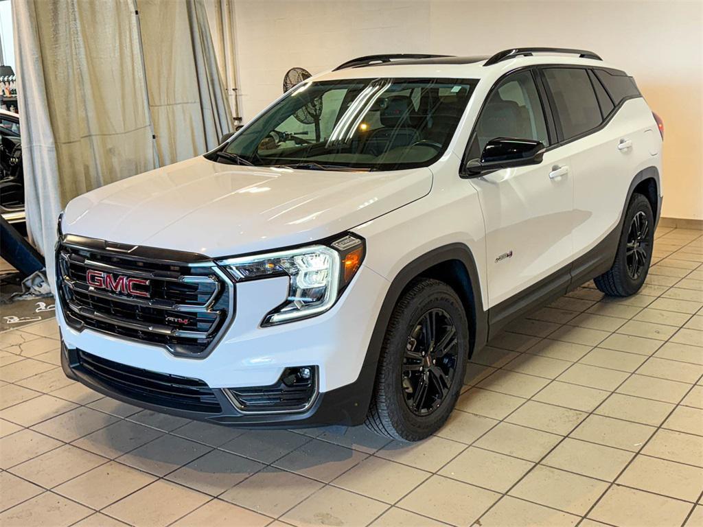 used 2022 GMC Terrain car, priced at $25,986