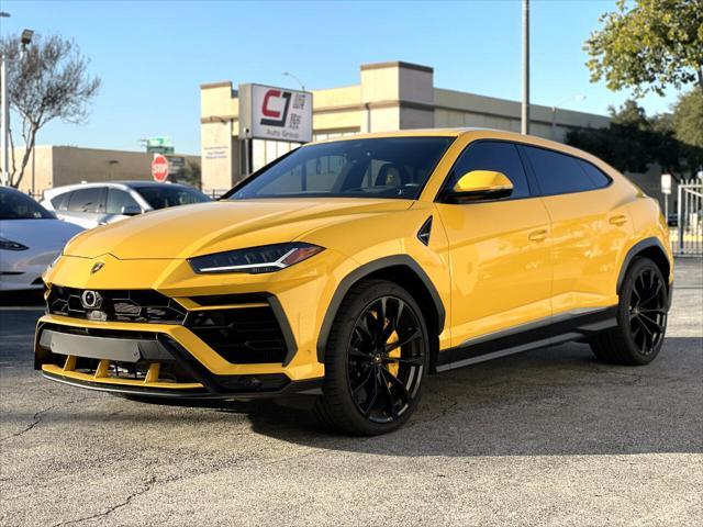 used 2022 Lamborghini Urus car, priced at $245,500