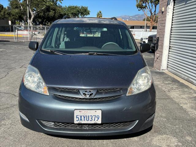 used 2007 Toyota Sienna car, priced at $7,000