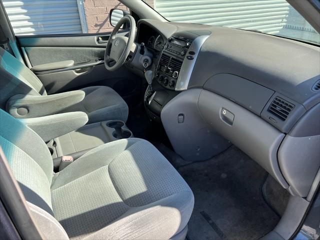 used 2007 Toyota Sienna car, priced at $7,000