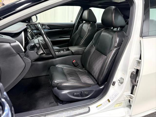 used 2020 Nissan Maxima car, priced at $24,995