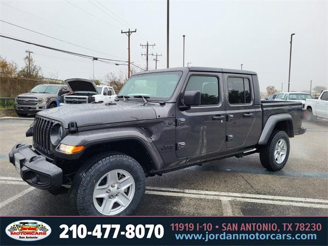 used 2023 Jeep Gladiator car, priced at $31,597