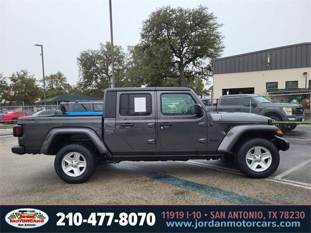 used 2023 Jeep Gladiator car, priced at $31,597