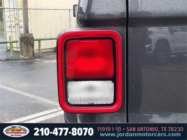 used 2023 Jeep Gladiator car, priced at $31,597