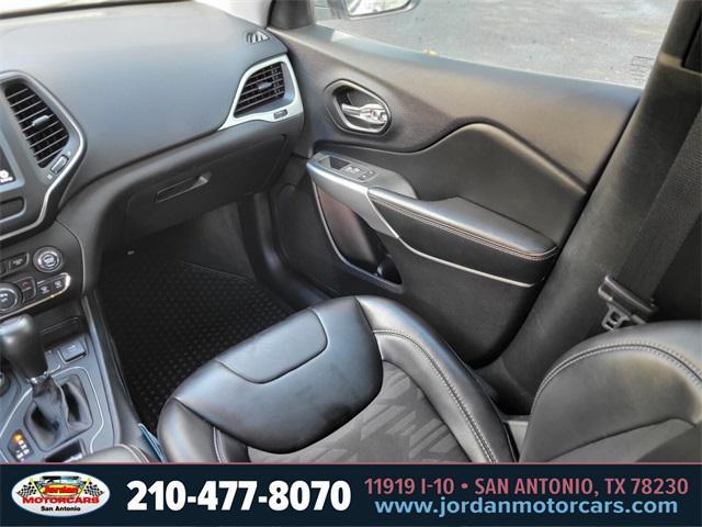 used 2022 Jeep Cherokee car, priced at $23,649