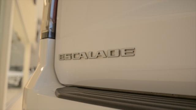 used 2023 Cadillac Escalade ESV car, priced at $74,900